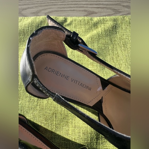 NWOB Size 7 Adrienne Vittadini - Picture 2 of 6